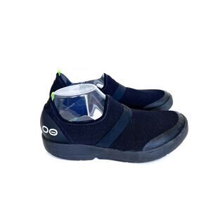 OOFOS OOmg Low Top Womens Sneakers Shoes Size 9.5 Black Recovery Comfort Walking